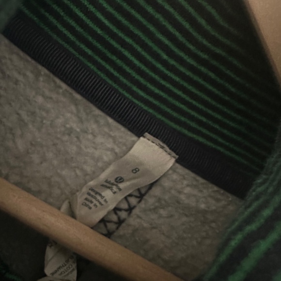 Lululemon avenue size 8 - Picture 8 of 8